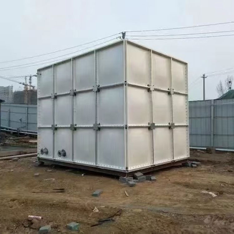 FRP製防火水槽